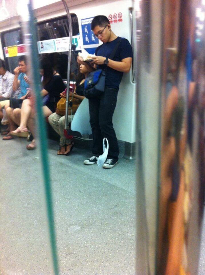 肌肉帅哥街拍 - 图3