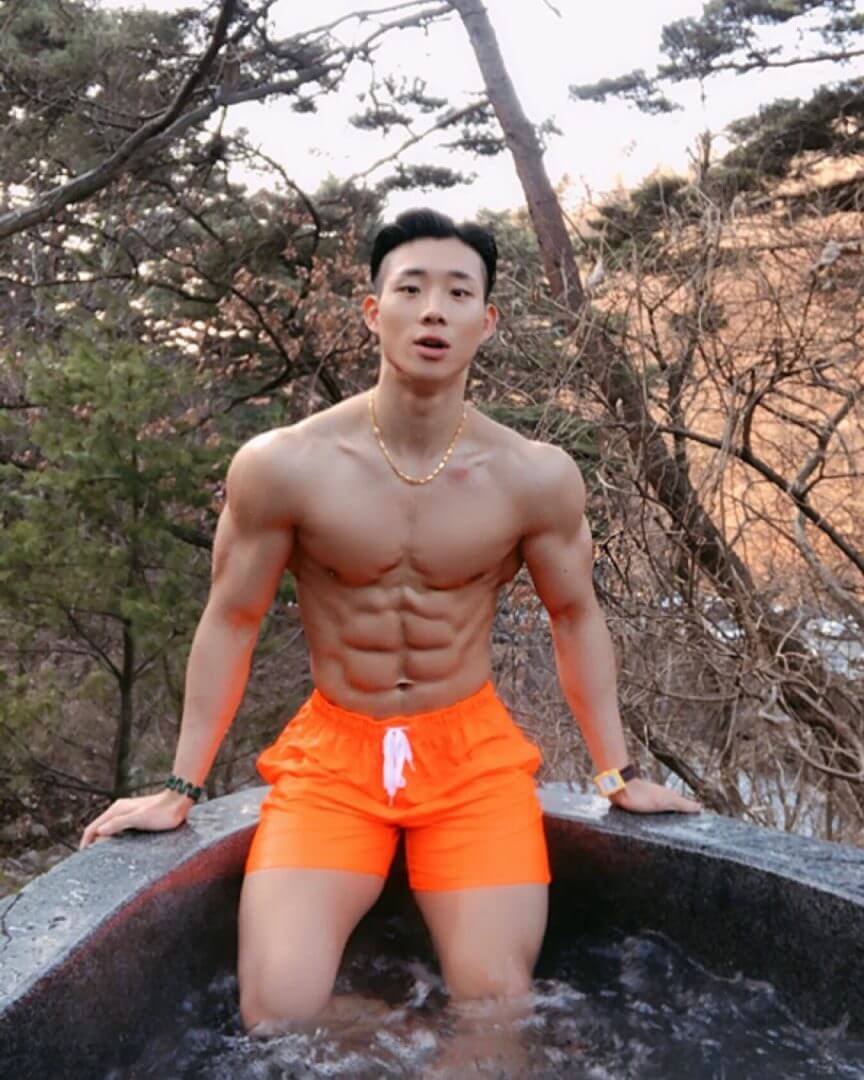 健身房肌肉帅哥浴室脱光了？高清无码照片 - 图5