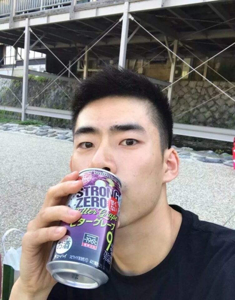 185大长腿肌肉体育生，痞帅荷尔蒙小爷们，耐看又实用！ - 图9