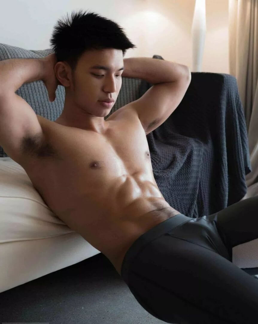 直男大J体育生紧身裤，浴室洗澡写真 - 图8