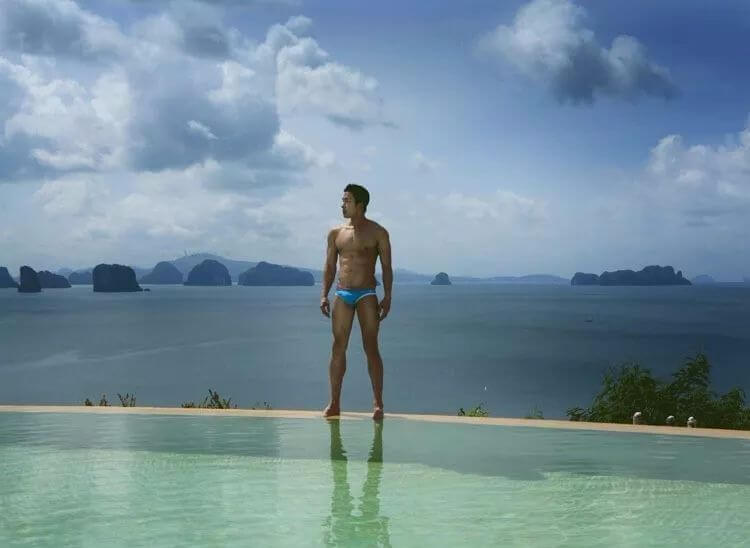 这个泰国“爸爸”海边泳裤穿太小！ - 图10