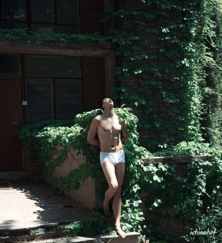 夏日美好肉体！肌肉体育生捆绑 - 图4