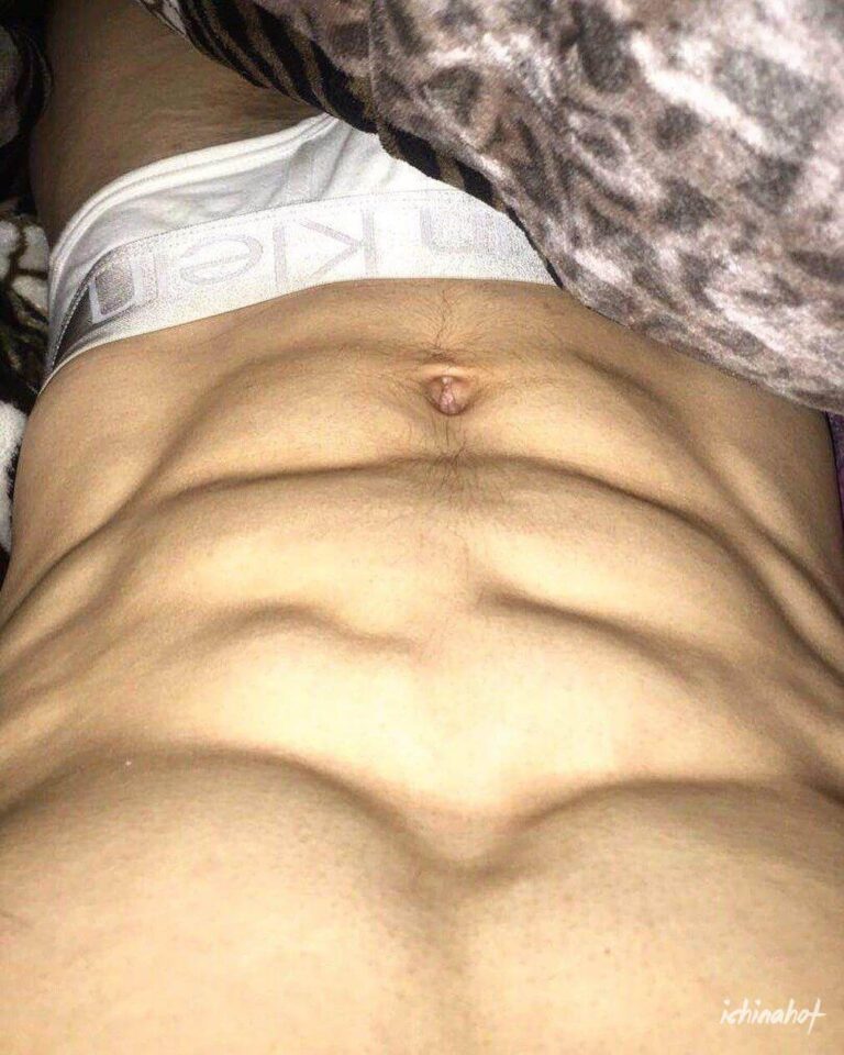 台湾健身运动肌肉男小葉 - 图3