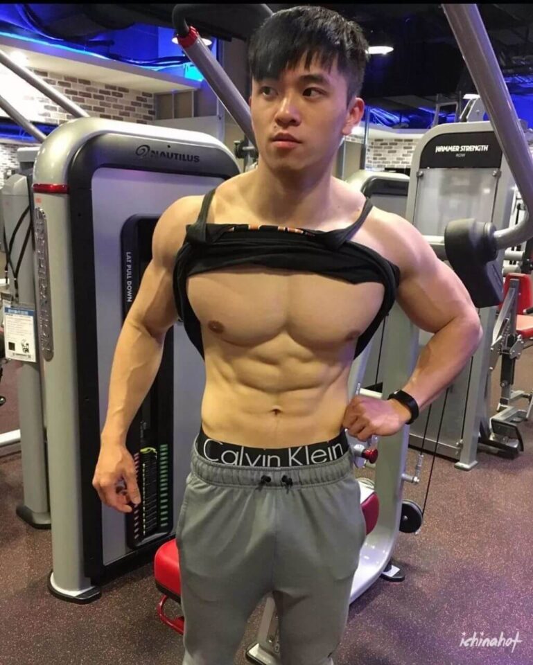 台湾健身运动肌肉男小葉 - 图9