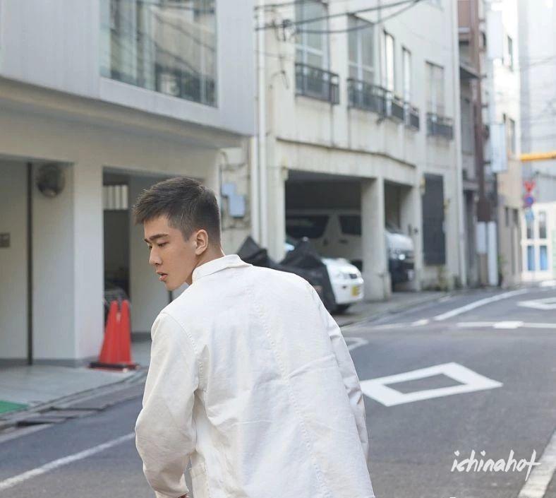 新人肌肉帅哥，小奶狗？or小狼狗？ - 图5