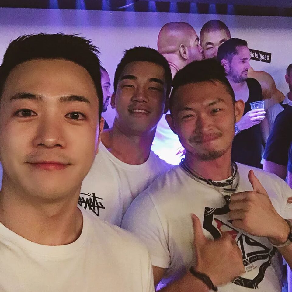 性感熟男迷彩服小哥太粗壮！太撩人了! - 图4