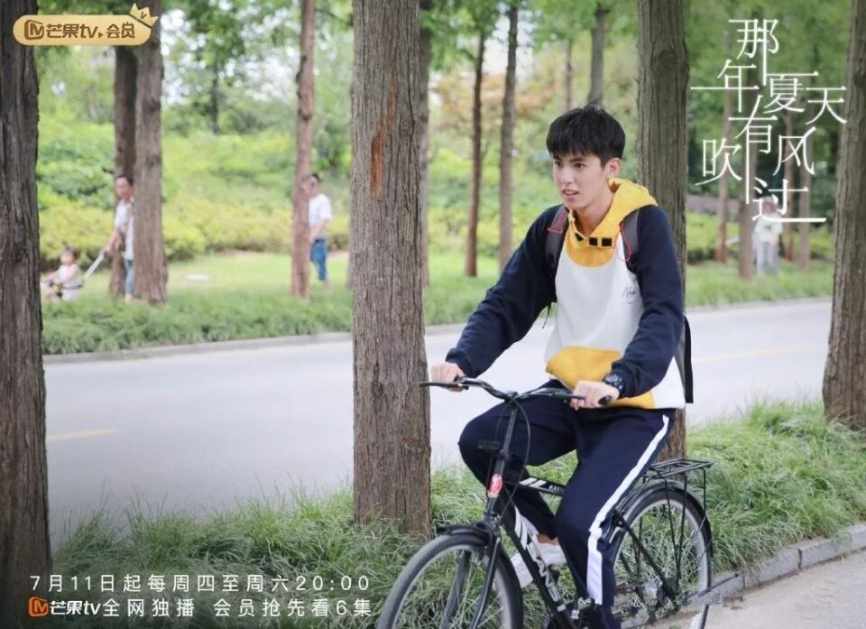 李现六块腹肌湿身裸照 VS 188大长腿校草，后者更让人心动 - 图22