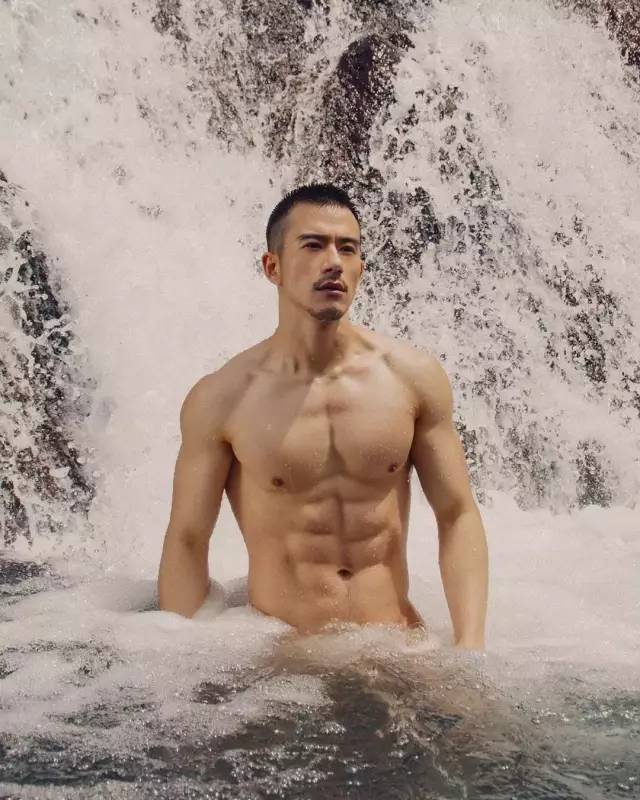 纪言恺《纪律》全裸高清无印写真，基佬居家必备！ - 图8