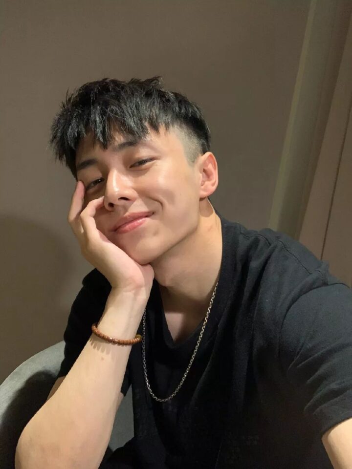 《全职高手》运动帅哥来了！杨洋顾又铭肌肉身材硬照，还有一群鲜肉腹肌小狼狗！ - 图54