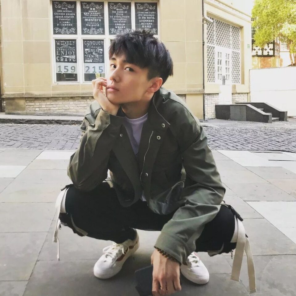 《全职高手》运动帅哥来了！杨洋顾又铭肌肉身材硬照，还有一群鲜肉腹肌小狼狗！ - 图50