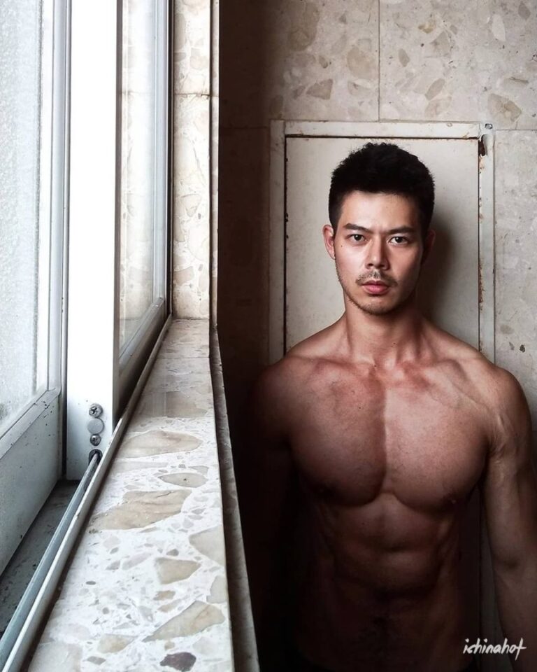 台湾最帅英语老师萧郁轩个人写真 - 图3