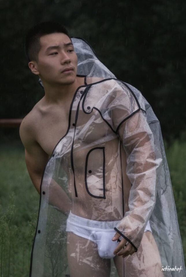 大鸟裸身湿身男模摄影：夏日细雨 - 图6
