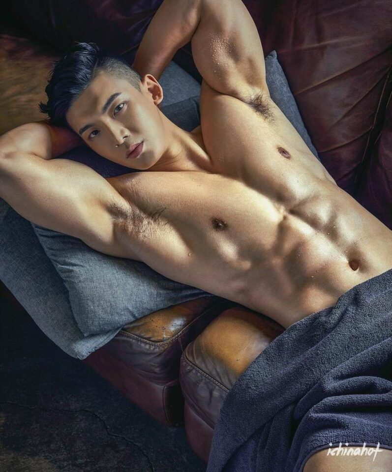 从北体到健身教练到男模，刘佳萌裸照合辑 - 图14