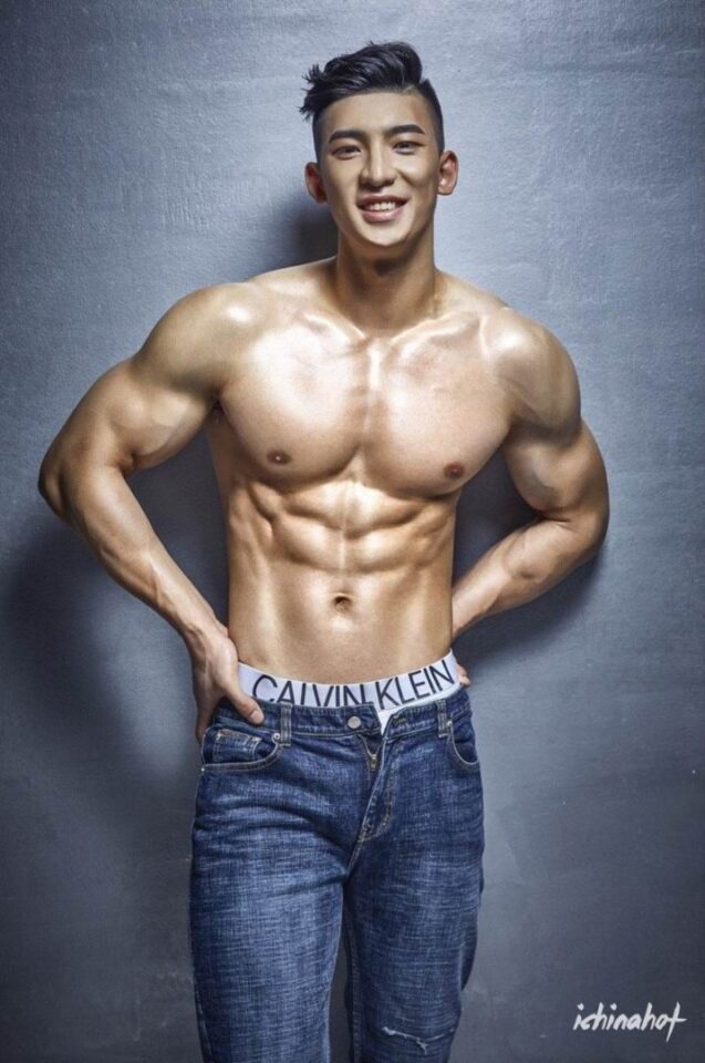 从北体到健身教练到男模，刘佳萌裸照合辑 - 图9