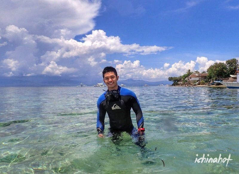 183直男体育生肌肉教练，运动型男海滩晒裸照 - 图6