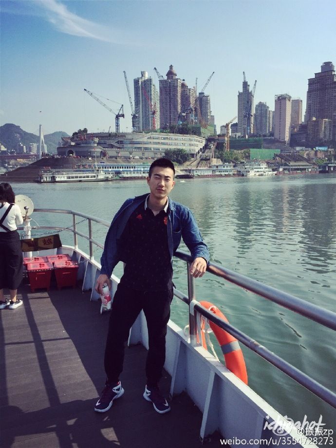 阳光体育生帅哥微博，痞子直男硬照 - 图13