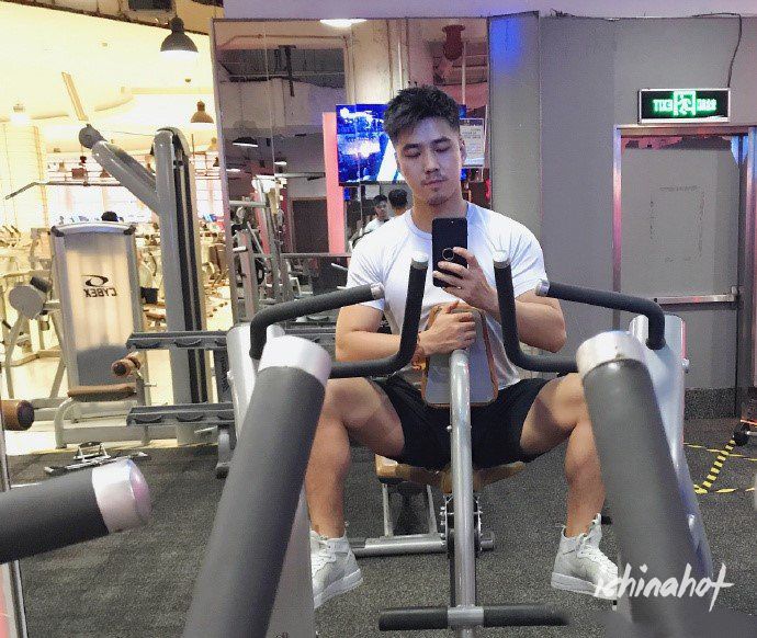 魔都一姐至尊弦宝张弦和男友私密照 - 图8