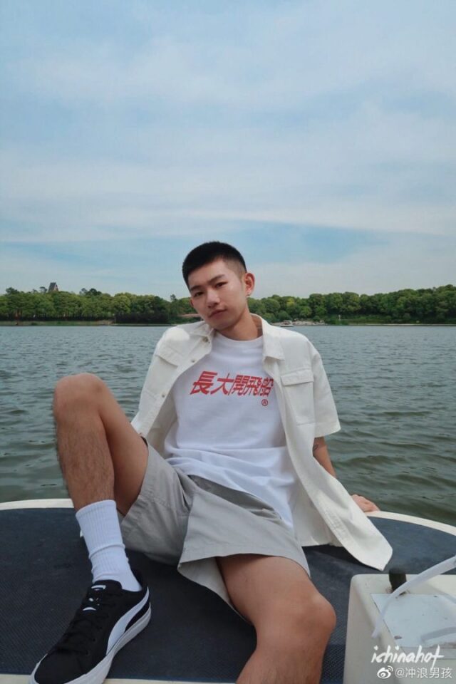 超帅15岁微博白袜帅哥小鲜肉 - 图5