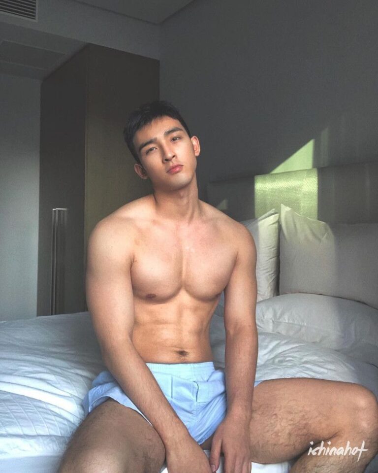 微博高颜值肌肉男帅哥排行，全是G圈天菜 - 图1