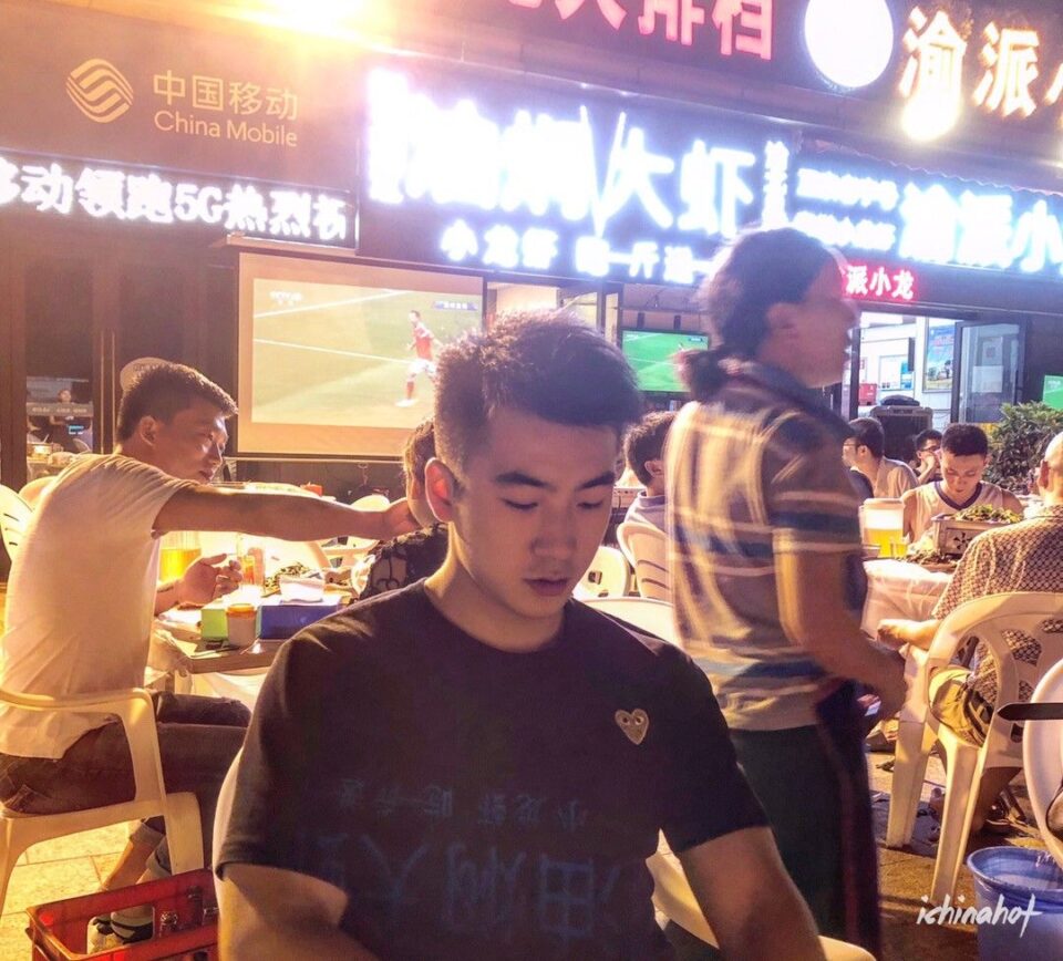 听说鼻子大的，都很强？这位小哥，你一定爱了~