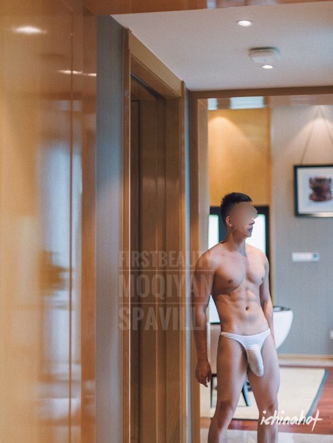 傲人巨物！莫启言2019推特图片完整打包下载179张 - 图2