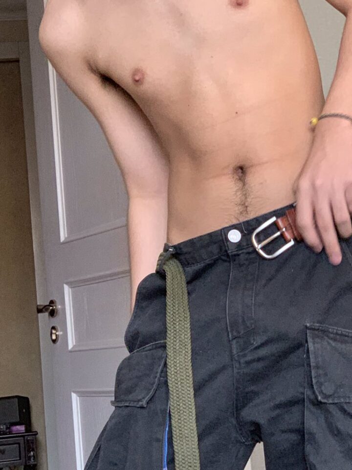 推特网红李言翰26个视频+84照片打包百度云，19.5cm大雕网黄 - 图3