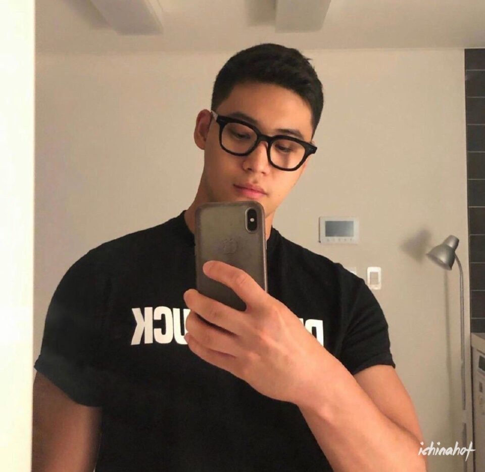 你的体育生男友在等你撩他~青熟款你可以吗 - 图3