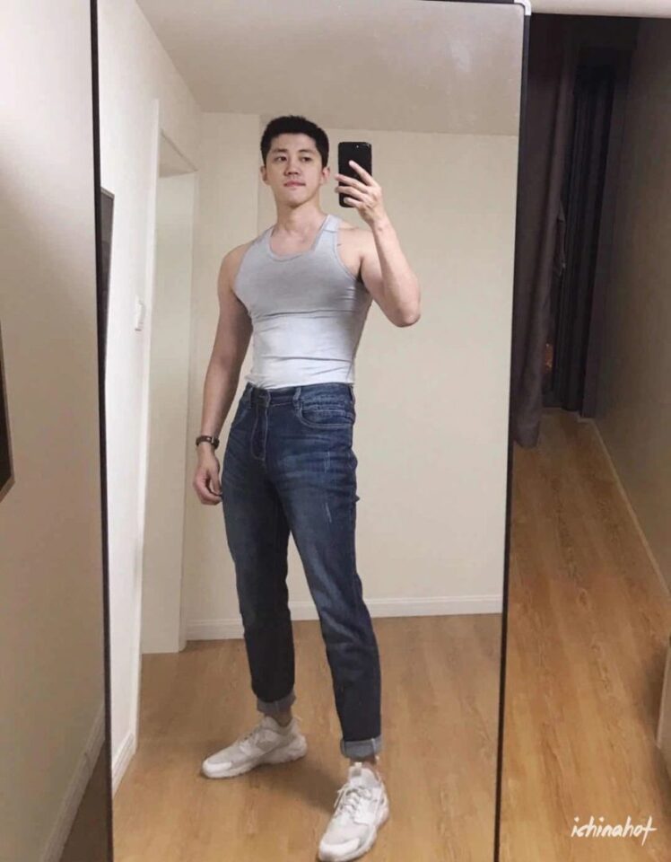 据说他是男人都会羡慕的大男神，来看照片 - 图7