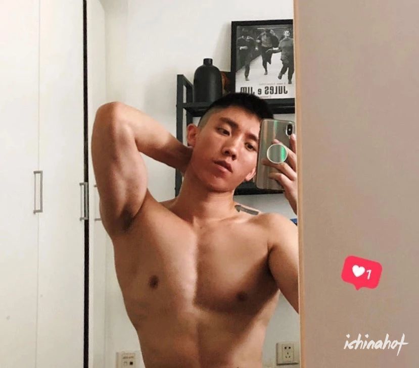 99%的人都喜欢的类型，天菜运动型体育生 - 图6