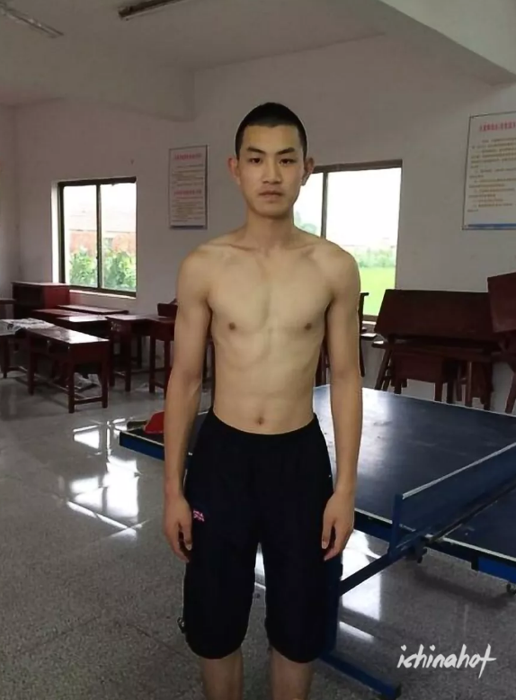 从屌丝到种马，这个江苏小伙的变化惊呆众人 - 图2