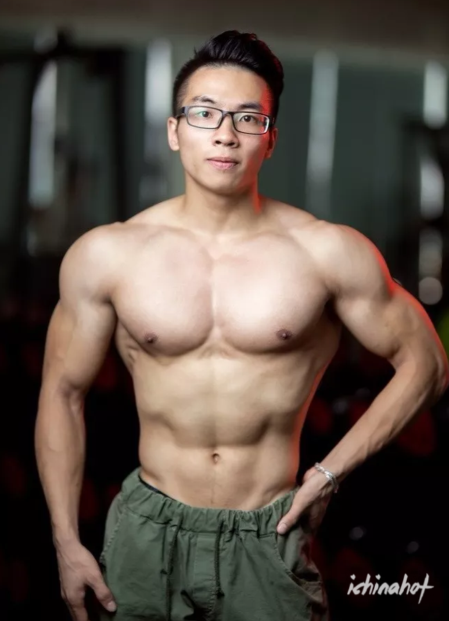 这也太大了，广东健身教练，竟然还是90后 - 图3