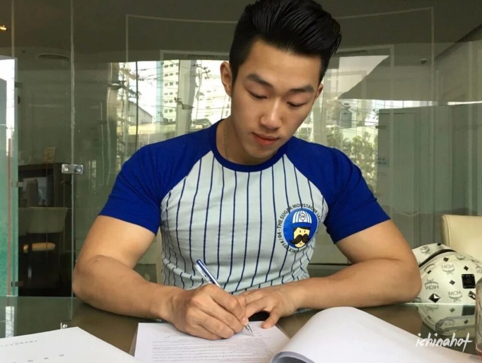 男神柏林阳光结婚了！霸道总裁和哈佛学霸的爱情 - 图15