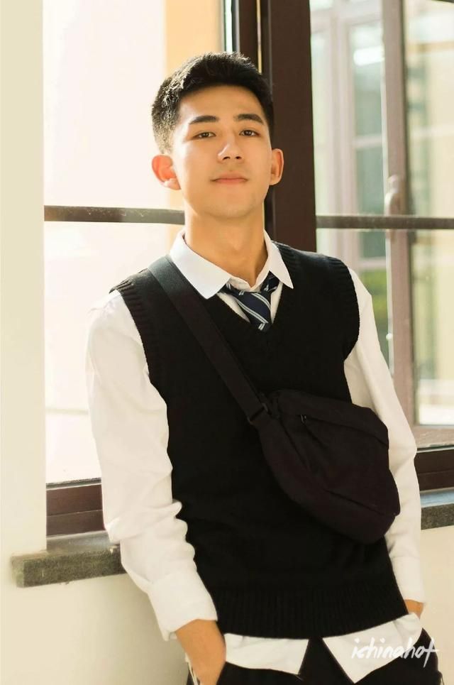 南京林业大学97年的校草！小奶狗的青春气息扑面 - 图6