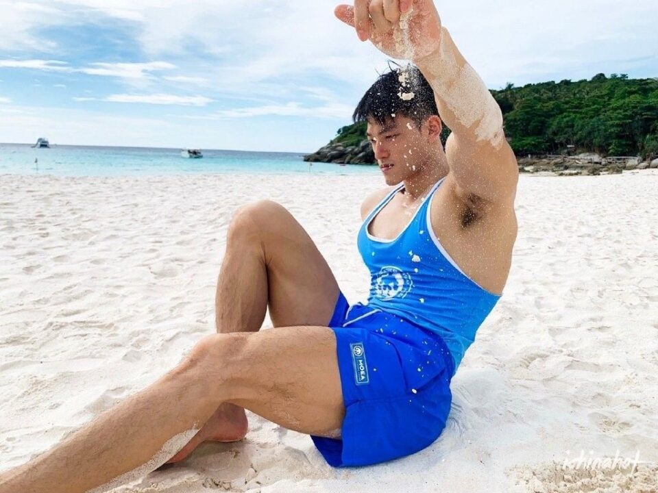 奶队杨浦队长，让人热血沸腾的新写真 - 图5