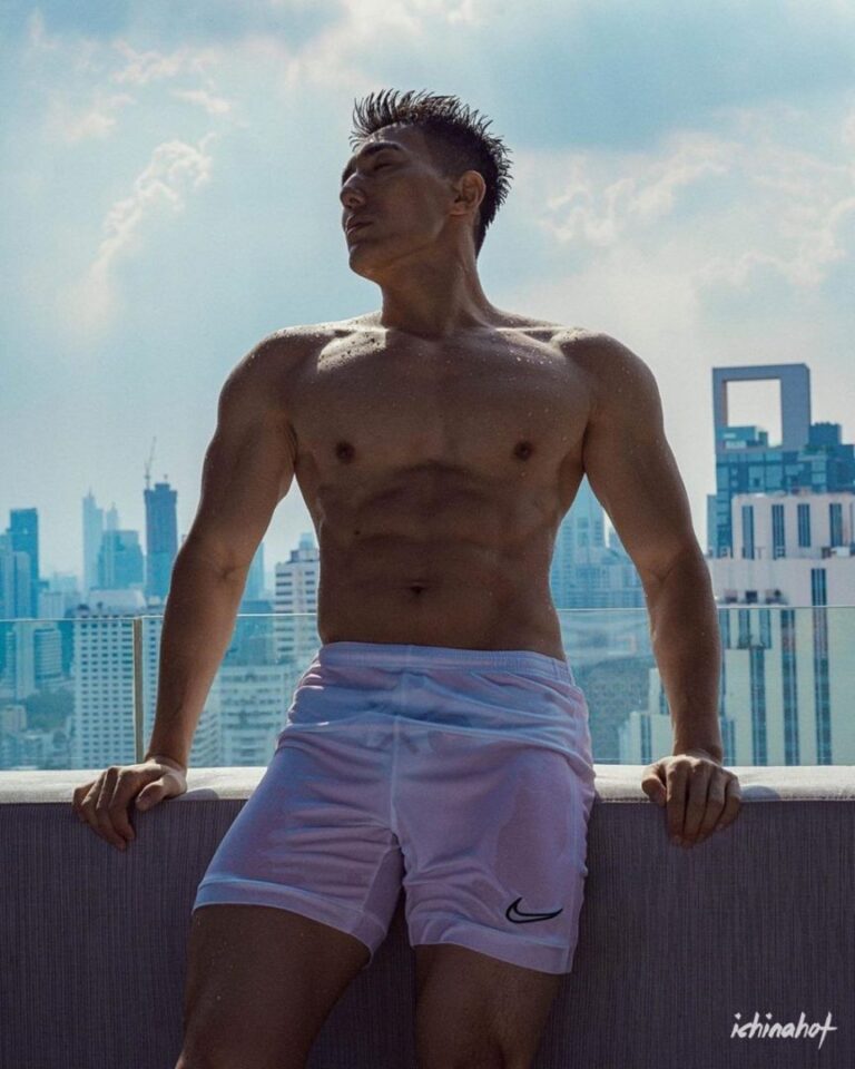男模浴照放飞自我，白色短裤湿透了，超大一包 - 图5