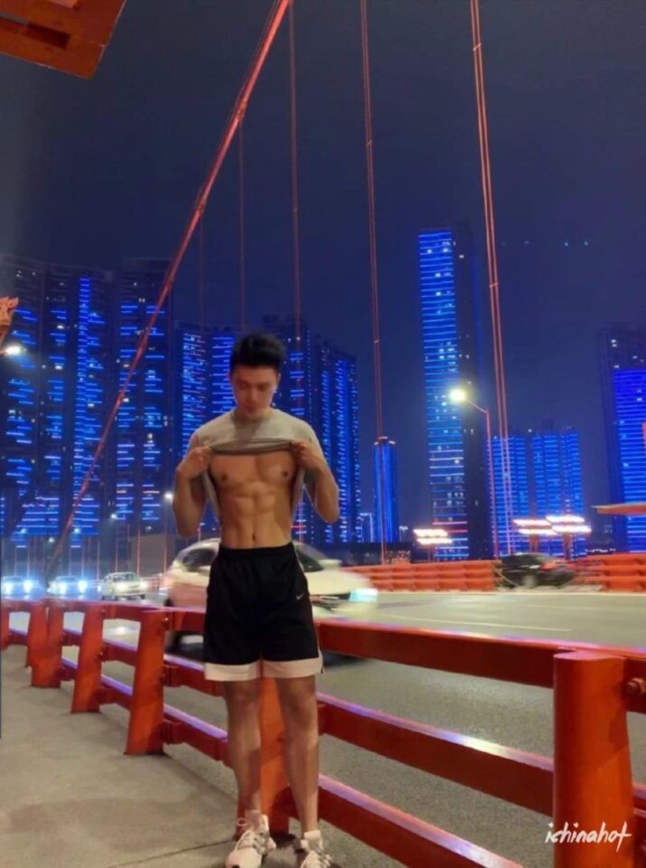 超帅体育生小奶狼魏三刀，发育的又大又挺，纯1可掰！ - 图3