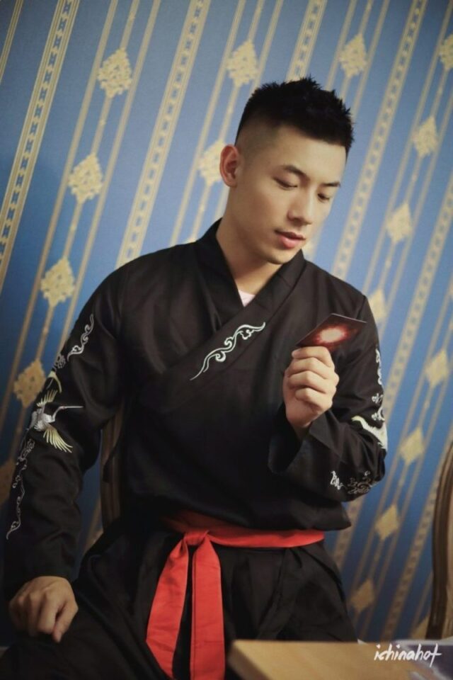 95后肌肉体育生，超帅私教大弟弟，快来围观! - 图2