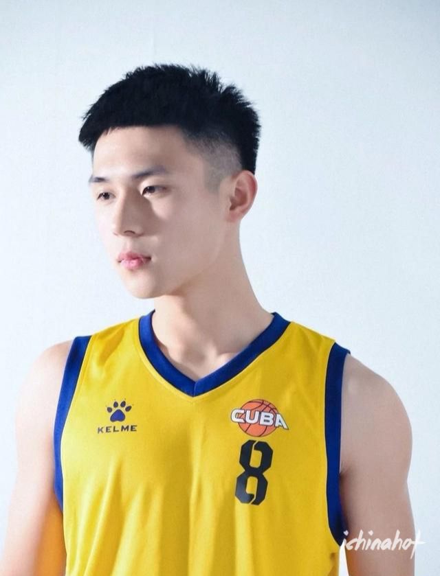 北京体育大学篮球体育生程鑫凯，18岁的他185CM - 图5