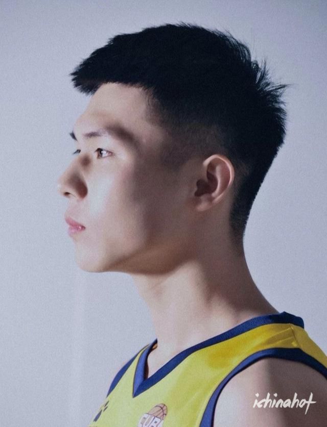 北京体育大学篮球体育生程鑫凯，18岁的他185CM - 图4