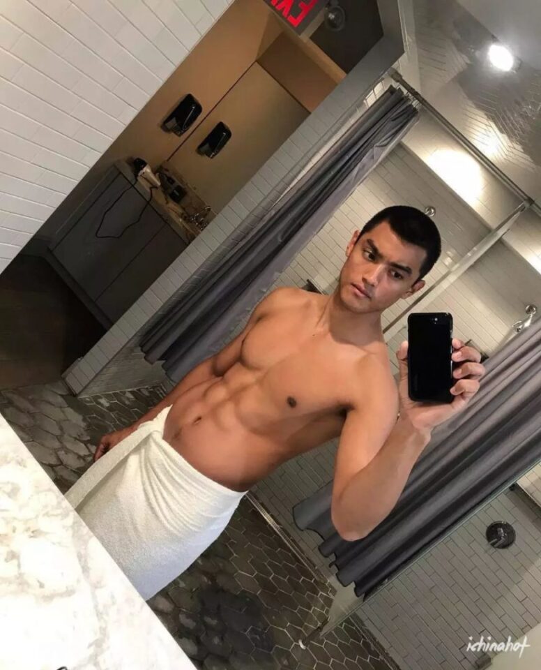 身高188四国混血，有人说他丑帅，但90%的GAY都说我可以！ - 图15
