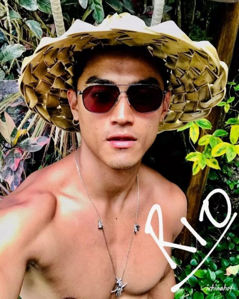 身高188四国混血，有人说他丑帅，但90%的GAY都说我可以！ - 图14