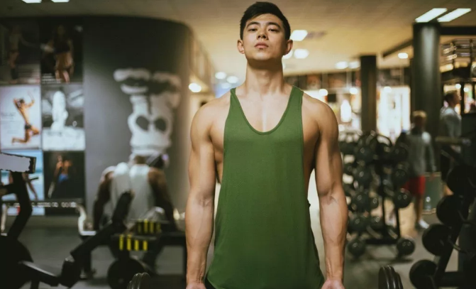微博最红直男健身教练李俊杰，从篮球少年蜕变筋肉型男 - 图7