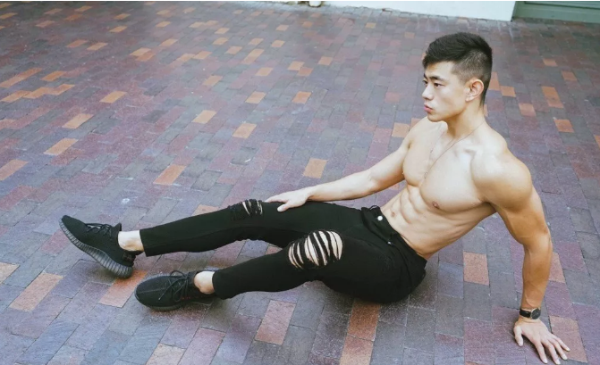 微博最红直男健身教练李俊杰，从篮球少年蜕变筋肉型男 - 图2