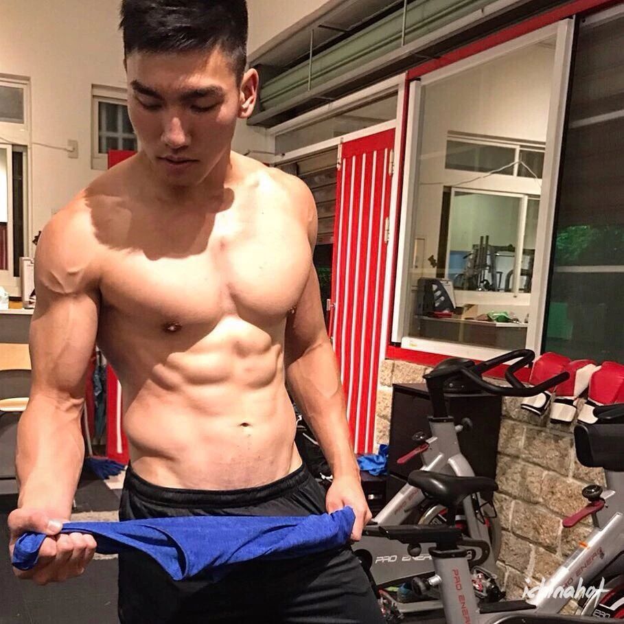 185CM+直男轻艇运动员，湿身照太A，据说18+！ - 图16