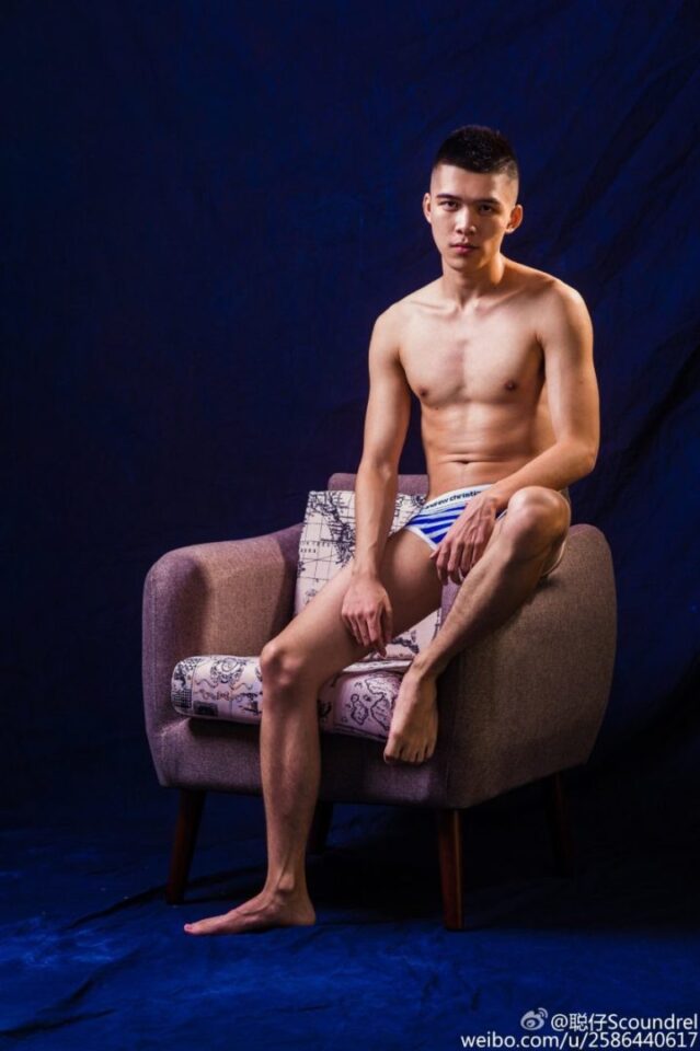上海名媛肌肉0 聪仔Scoundrel微博裸照写真 - 图1