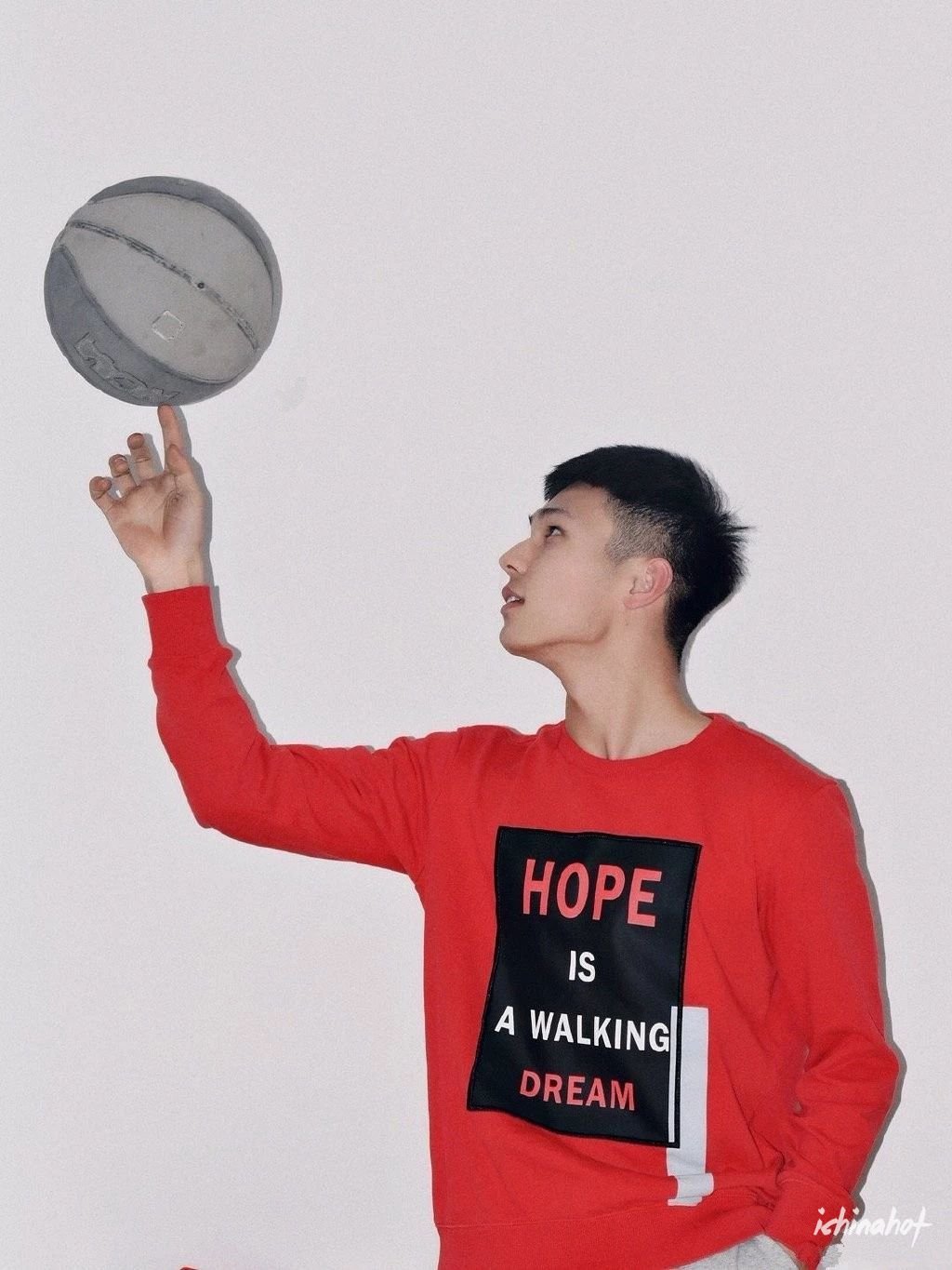 185cm+山东篮球体育生大弟弟，非常大强攻范儿 - 图6