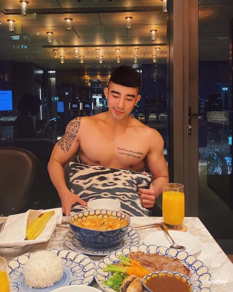 越南同志天菜GAY网红纹身帅哥Lục Triều Vỹ超大一包，18+ - 图5