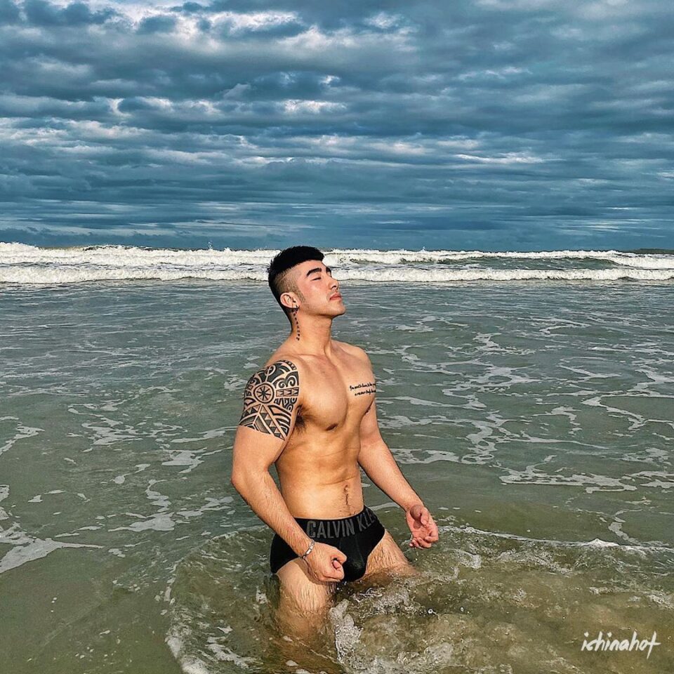 越南同志天菜GAY网红纹身帅哥Lục Triều Vỹ超大一包，18+ - 图4