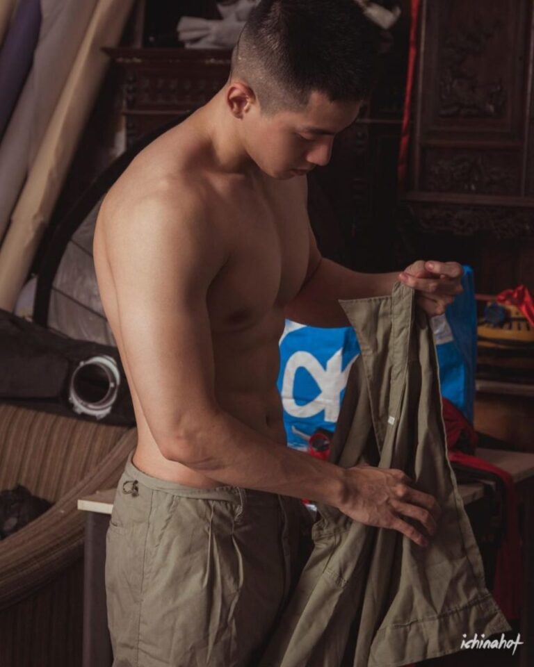 越南超火的裸模帅哥，80%GAY都看过他裸照！ - 图3