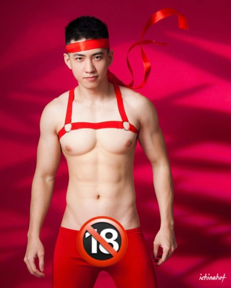越南超火的裸模帅哥，80%GAY都看过他裸照！ - 图2